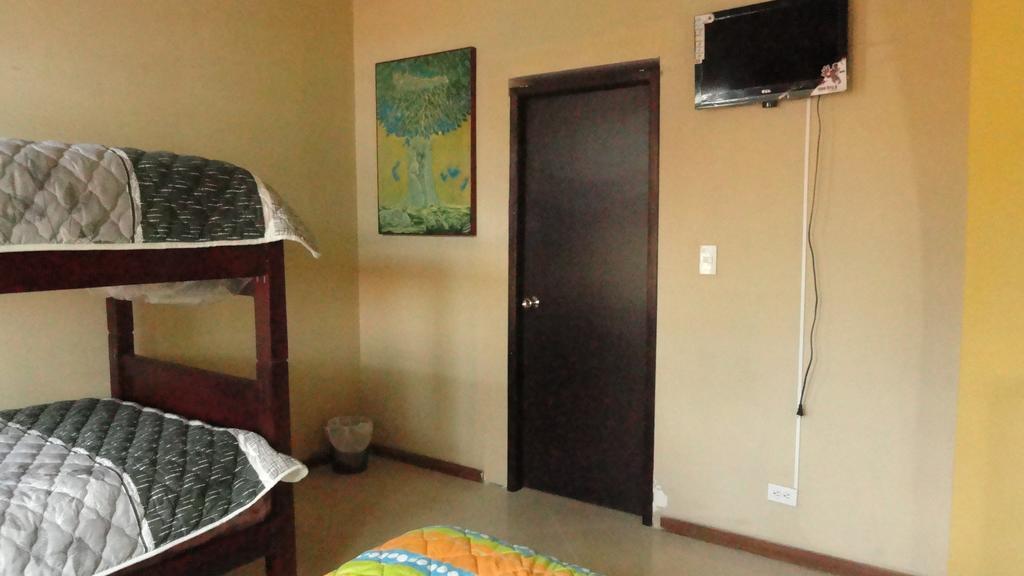 Hostel Del Piamonte 2 Quito Room photo