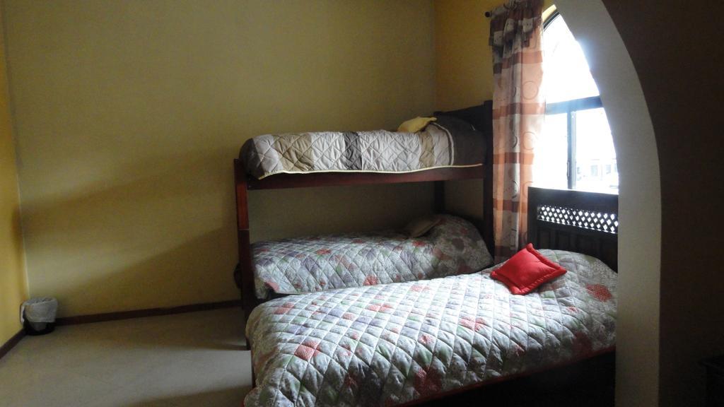 Hostel Del Piamonte 2 Quito Room photo